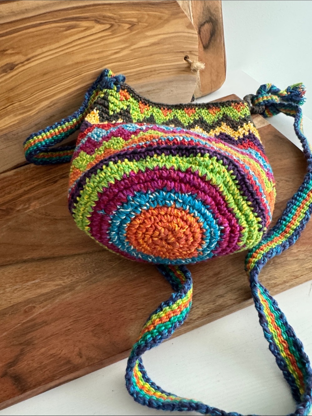 Handcrafted Multicolor Ethnic Artisan Made Zigzag Knit Crossbody Bag - Picture 3 of 5